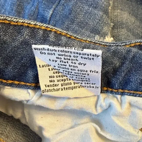 Judy Blue Denim Shorts Midi Distressed Raw Hem Los Angeles Women’s Size 28 - Picture 8 of 9